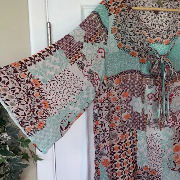 Sheer Tie Front Blouse - Picture 2 of 4